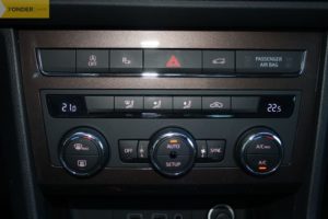 interior-detalle-Seat-Ateca-20-TDI-150-4Drive-prueba-2017