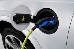Las matriculaciones de vehículos eléctricos e híbridos suben un 47% en julio