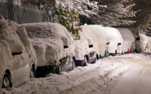 10 objetos que debes llevar en tu coche para conducir con seguridad con nieve