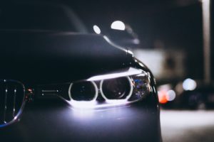 ¿Sabes usar correctamente las luces de tu coche?